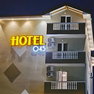 Otel 045